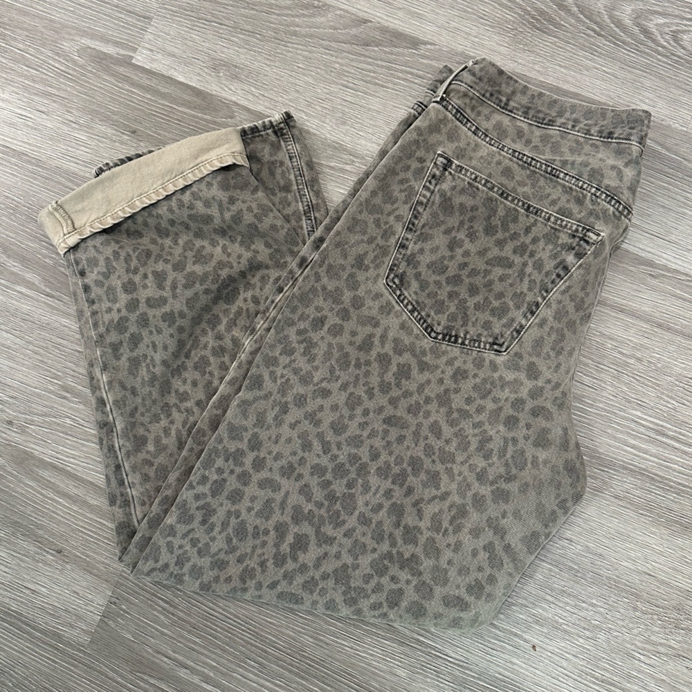 Washed faded leopard denim 90’s baggy Jeans - Picture 7 of 7